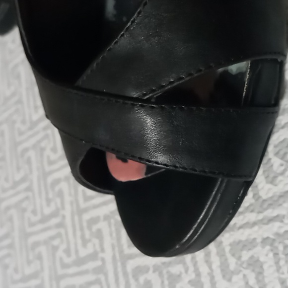 Madden girl heels in good used condition size 7 black 4"heel - Picture 7 of 11